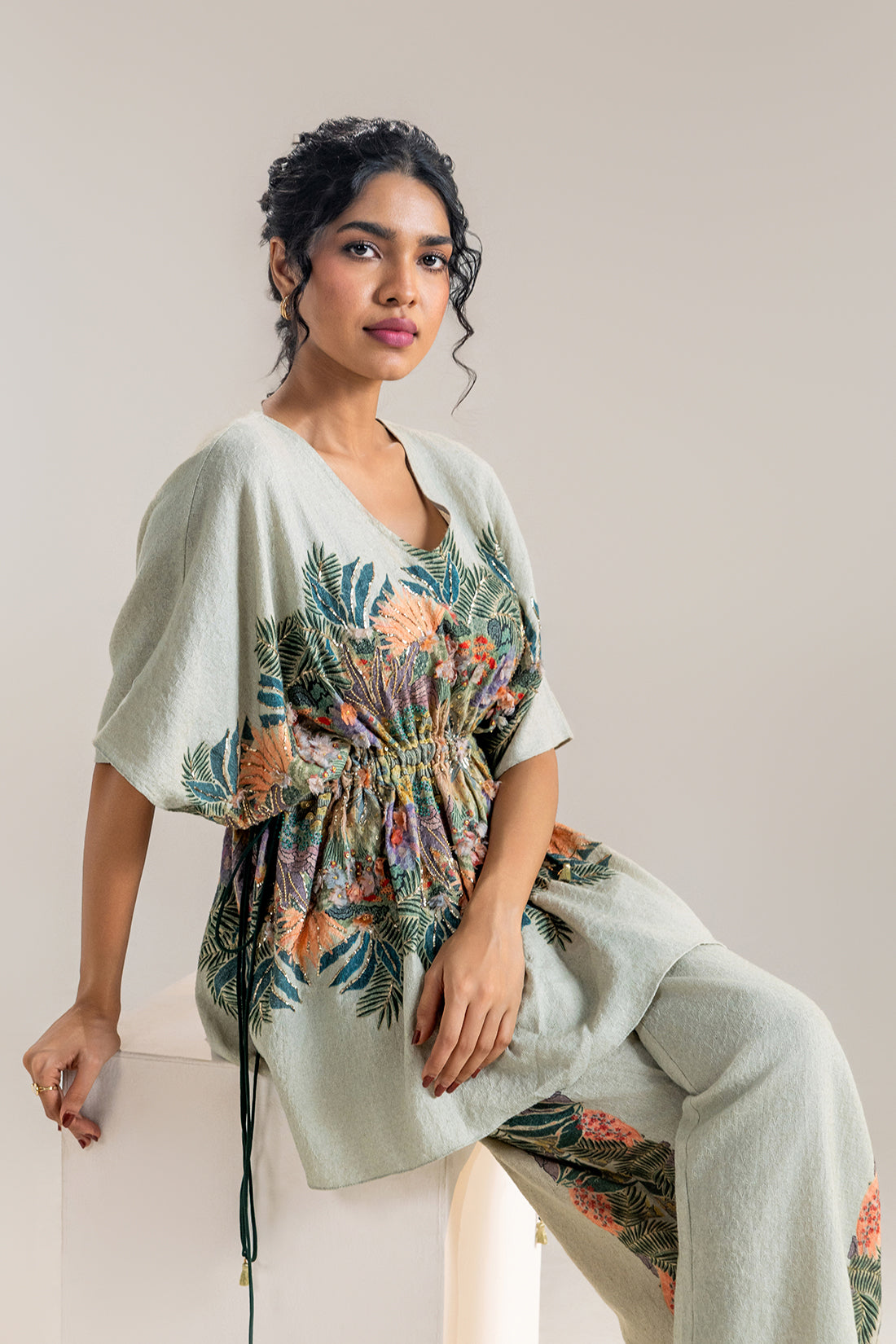 Kaira embellised Kaftan set